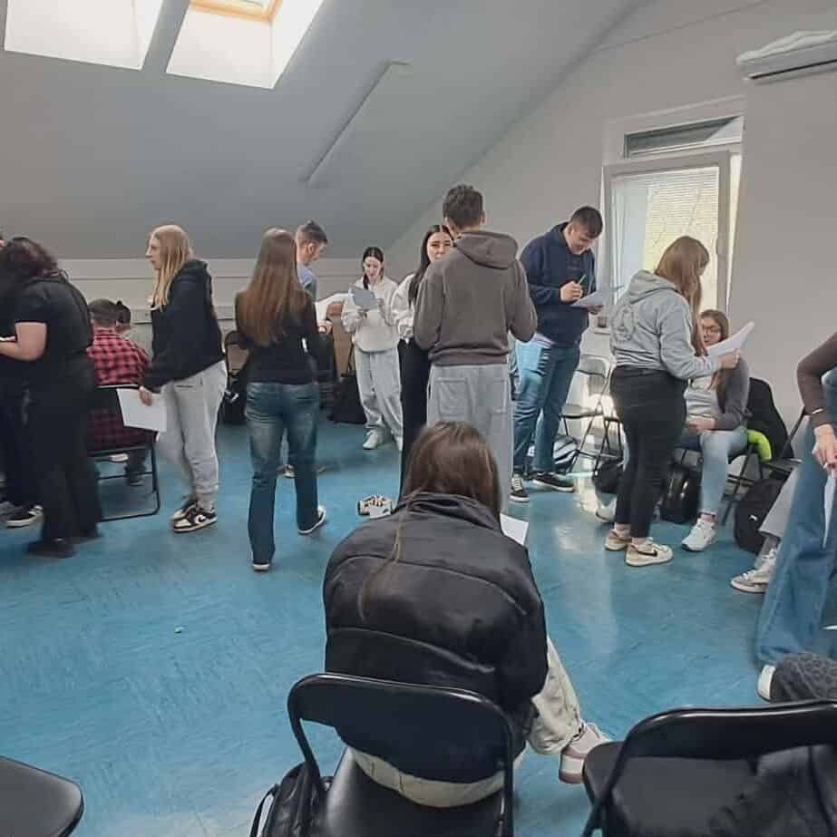 Z dijaki programa naravovarstveni tehnik o aktivnem državljanstvu 10