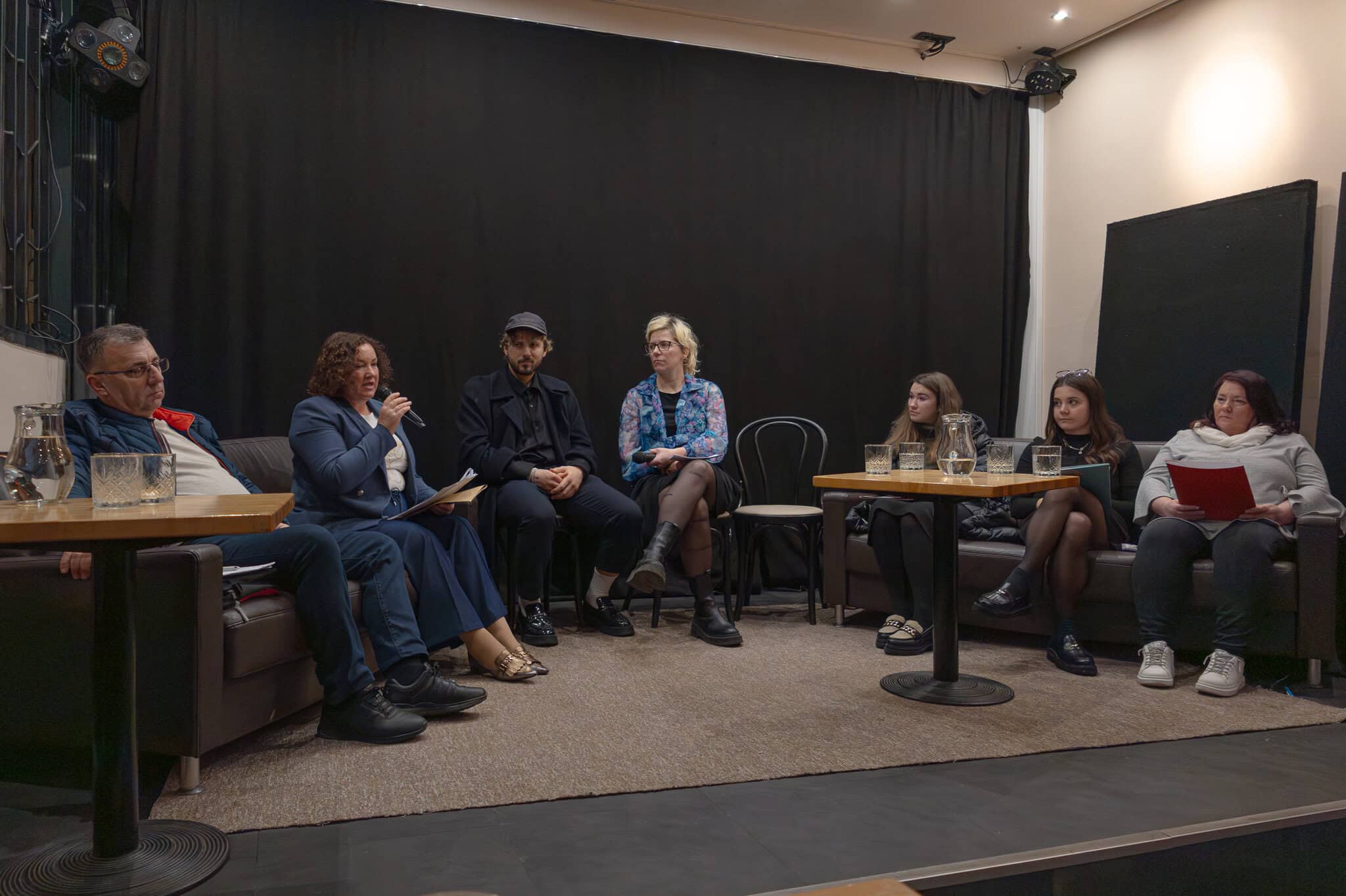 Okrogla miza: Prekarnost mladih 5 Okrogla miza: Prekarnost mladih 3